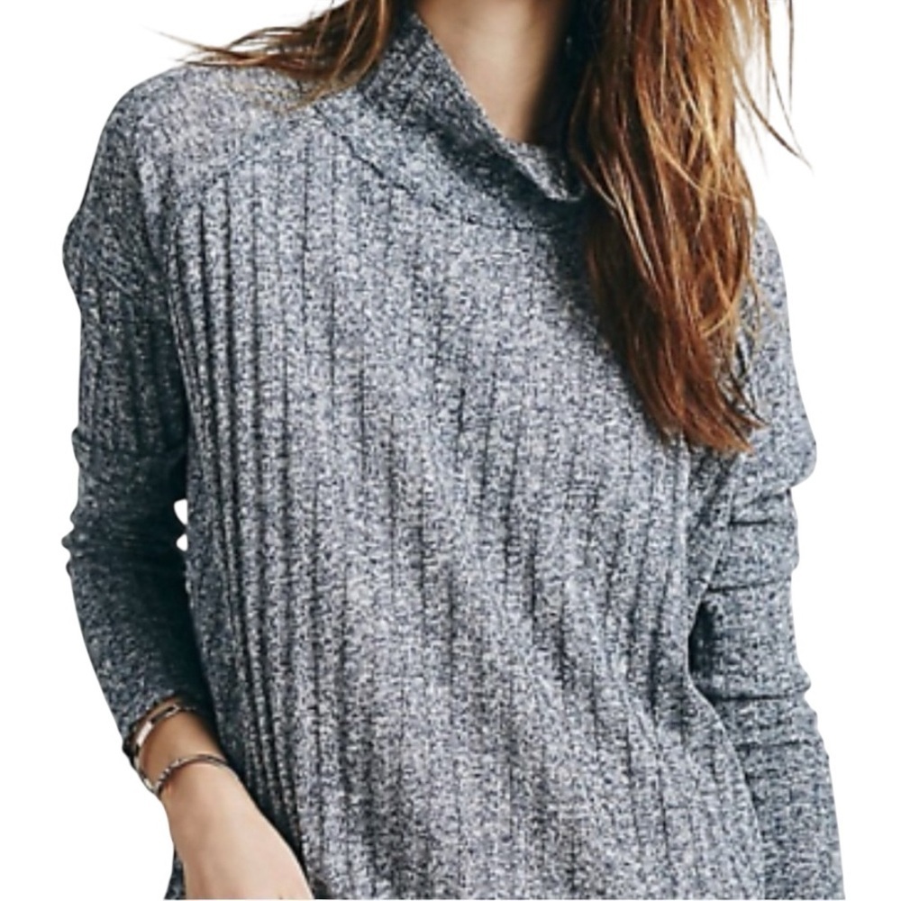 Free People Clarissa Blue-Gray Ribbed Mock Neck Sweater